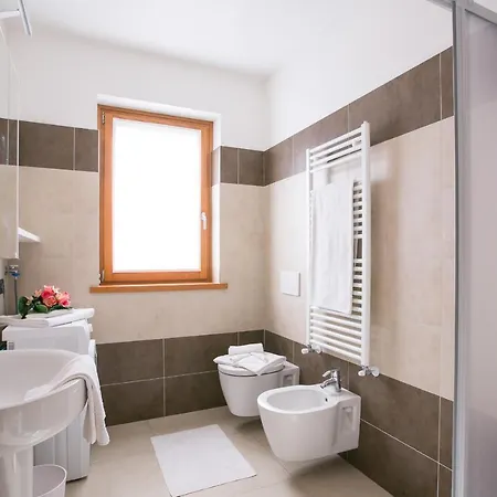Sleeps 12 Pool Air Con Villa Tremezzo