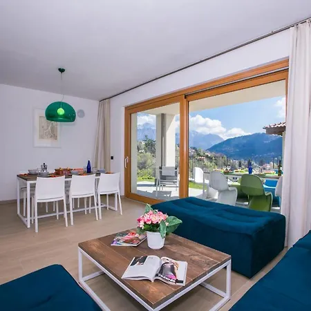 Sleeps 12 Pool Air Con Villa